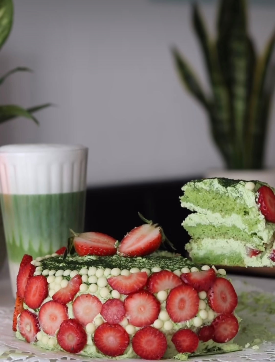 Matcha-Erdbeertorte