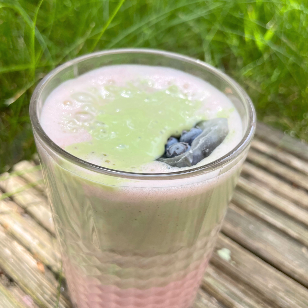 Matcha Erdbeer Smoothie